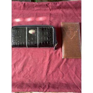 620-Ladies Lot Of 2 Pleather Minicci Wallet/Billfold & Check Book Holder New
